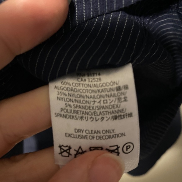 - Armani Exchange slim fit XL - Picture 5 of 5
